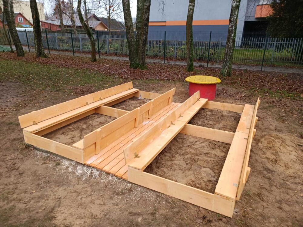 Medinė smėlio dėžė KRIAUŠĖ - Image 3