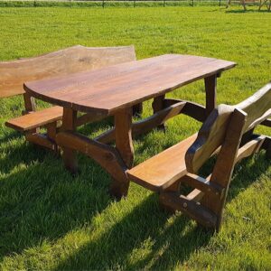 Ąžuolinių baldų komplektas