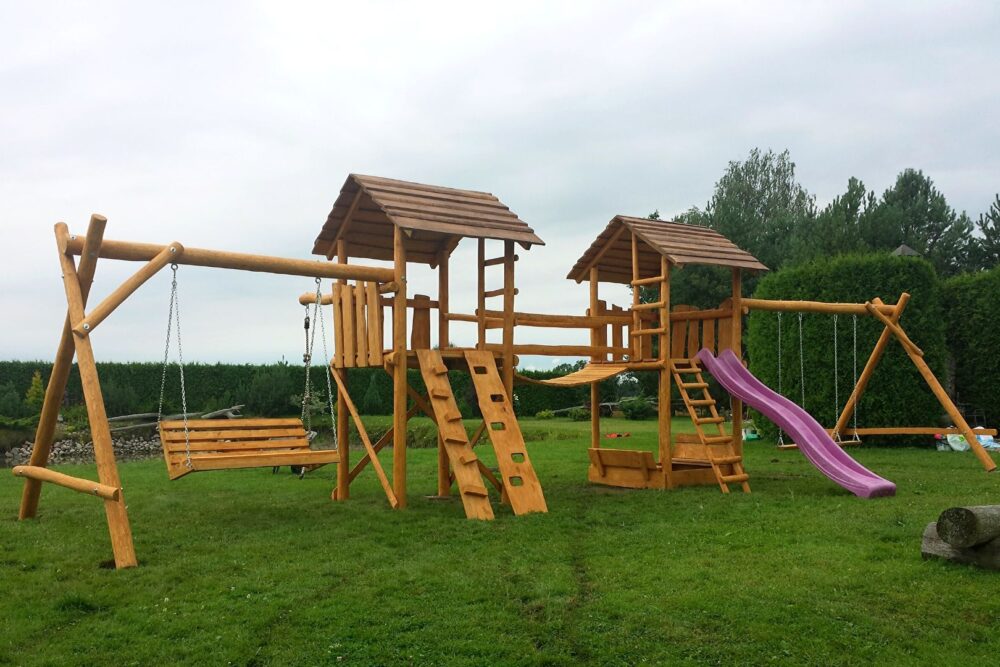 Medinė vaikų žaidimų aikštelė DRAMBLYS