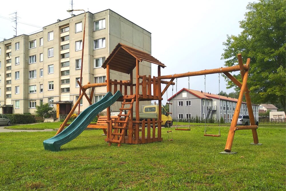 Medinė vaikų žaidimų aikštelė VARLĖ - Image 2