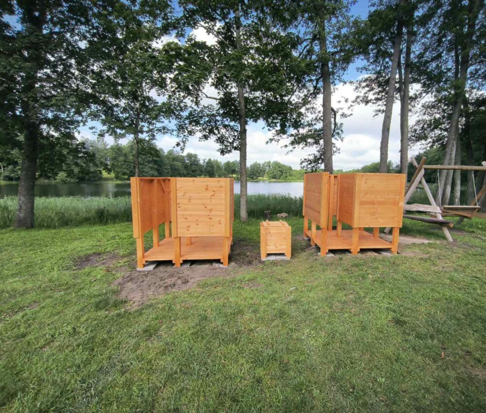 Medinė persirengimo kabina - Image 2